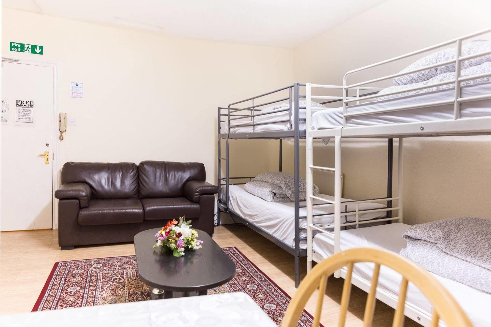 Guest house Atlas